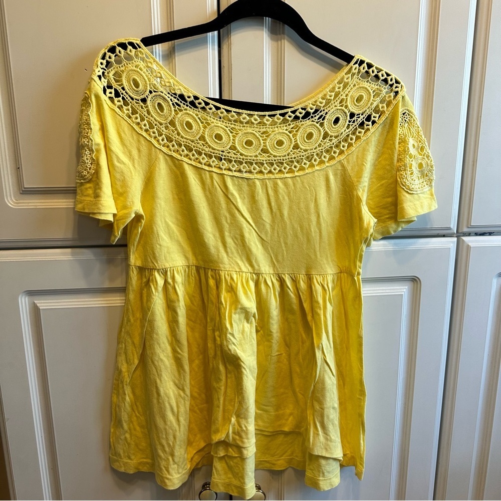 Calvin Klein Woman’s Yellow Crochet Yoke Peplum Top, Size M
